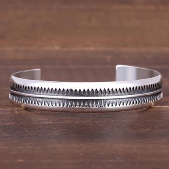 Sterling Silver Sawtooth Design Bracelet Cuff Bracelet Unisex - Picture 10 of 12